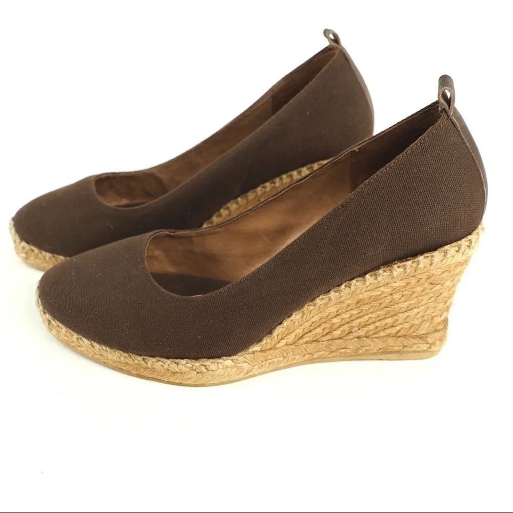 Gaimo sz 40/US 10 brown espadrille wedges